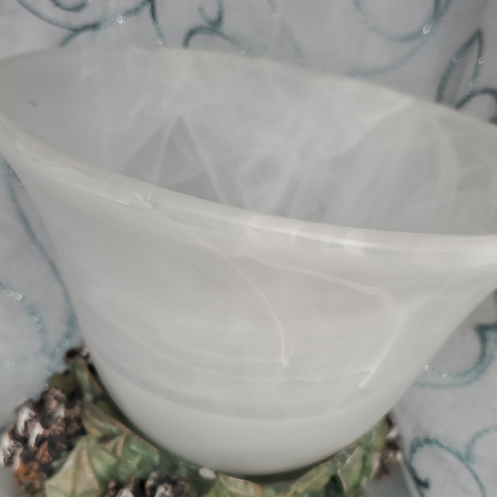 White Swirl Vase with Pinecone Base - Picture 3 of 8